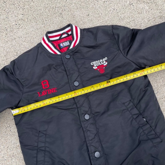 Chicago Bulls Lavine Number 8 Black Bomber Jacket - Picture 5 of 8